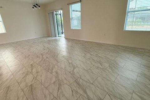 Casa en alquiler en Haines City, Florida, 4 dormitorios, 165.37 m2 № 1907853 - foto 16