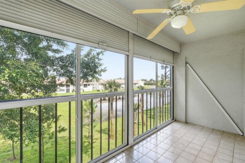 Condo in Lake Worth, Florida, 2 bedrooms  № 2399940 - photo 23
