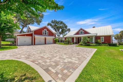 House in Ocklawaha, Florida 3 bedrooms, 336.21 sq.m. № 2222367