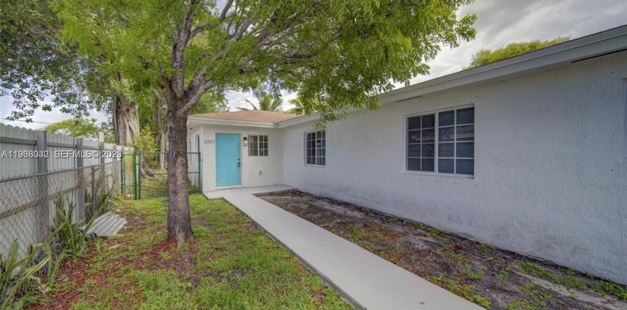 Villa ou maison à Miami, Floride 3 chambres, 116.13 m2 № 1995803