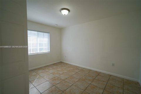 Villa ou maison à louer à Miami, Floride: 3 chambres, 116.13 m2 № 1995803 - photo 20