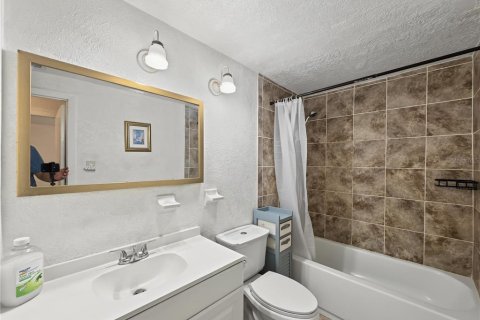 Appartement à louer à Seffner, Floride: 2 chambres, 75.25 m2 № 2430719 - photo 4