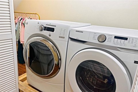 Adosado en alquiler en Tampa, Florida, 3 dormitorios, 241.27 m2 № 1835442 - foto 3