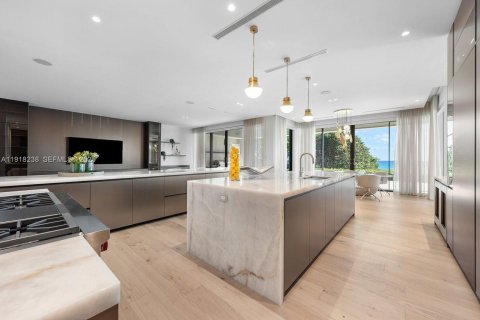 Купить виллу или дом в Хиллсборо-Бич, Флорида 7 спален, 938.41м2, № 1976387 - фото 18