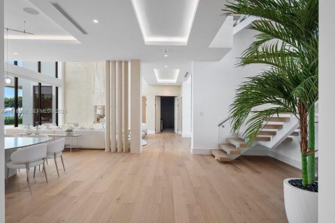 Купить виллу или дом в Хиллсборо-Бич, Флорида 7 спален, 938.41м2, № 1976387 - фото 17