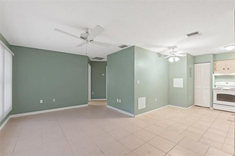 Casa en venta en Port Charlotte, Florida, 2 dormitorios, 76.64 m2 № 1735254 - foto 5