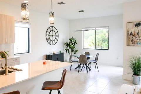 Villa ou maison à louer à Immokalee, Floride: 3 chambres, 178.74 m2 № 2149242 - photo 7