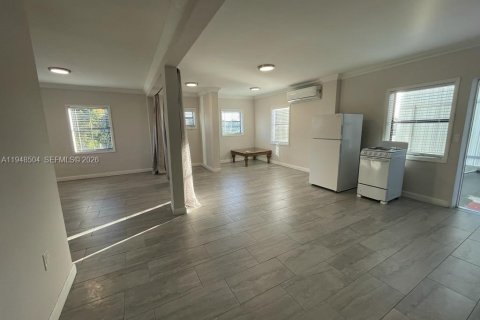 Снять в аренду квартиру в Майами, Флорида 1 спальня, № 2004490 - фото 5