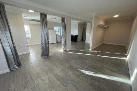 Квартира в Майами, Флорида 1 спальня № 2004490