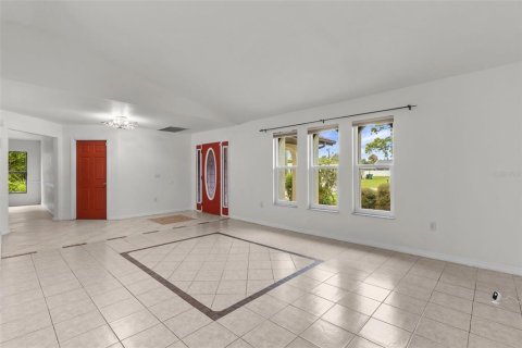 Casa en venta en Port Charlotte, Florida, 3 dormitorios, 213.58 m2 № 1901918 - foto 11
