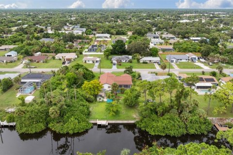 Casa en venta en Port Charlotte, Florida, 3 dormitorios, 213.58 m2 № 1901918 - foto 2