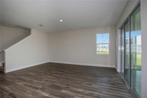 House in San Antonio, Florida 5 bedrooms, 295.71 sq.m. № 1876421 - photo 7