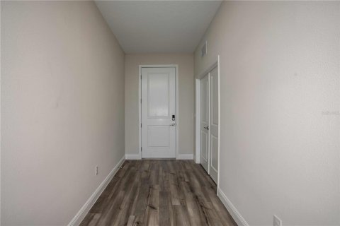 House in San Antonio, Florida 5 bedrooms, 295.71 sq.m. № 1876421 - photo 21