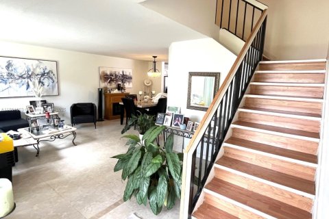 Townhouse in Miami, Florida 3 bedrooms, 162.95 sq.m. № 1891181 - photo 12