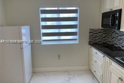 Appartement à louer à Miami, Floride: 1 chambre, 39.02 m2 № 1988120 - photo 8