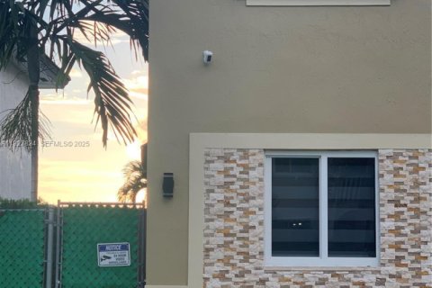 Appartement à louer à Miami, Floride: 1 chambre, 39.02 m2 № 1988120 - photo 1