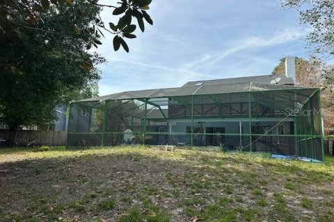 House in Orlando, Florida 4 bedrooms, 178 sq.m. № 2150507 - photo 30