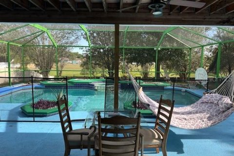 House in Orlando, Florida 4 bedrooms, 178 sq.m. № 2150507 - photo 26