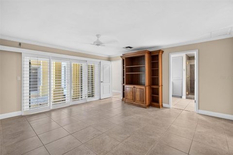 House in Ormond Beach, Florida 3 bedrooms, 242.29 sq.m. № 2431206 - photo 30