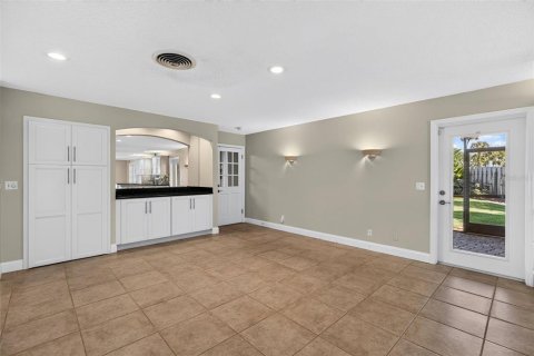 House in Ormond Beach, Florida 3 bedrooms, 242.29 sq.m. № 2431206 - photo 21