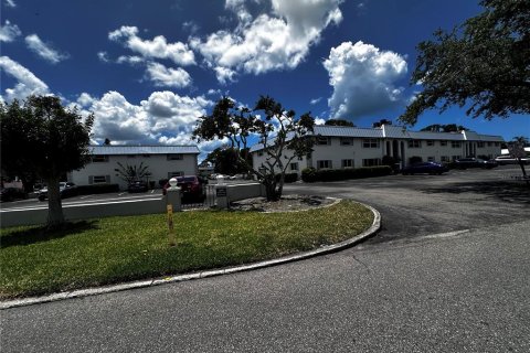 Copropriété à louer à Sarasota, Floride: 2 chambres, 90.58 m2 № 2091949 - photo 2