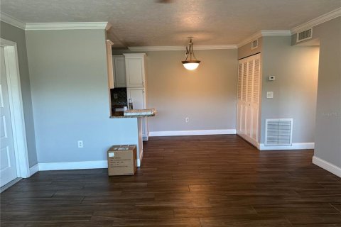 Copropriété à louer à Sarasota, Floride: 2 chambres, 90.58 m2 № 2091949 - photo 6