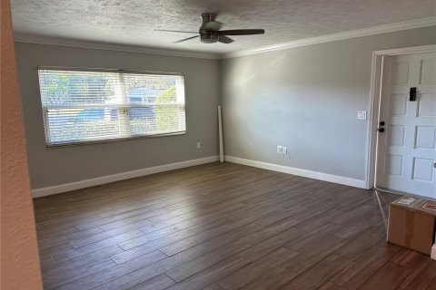 Copropriété à louer à Sarasota, Floride: 2 chambres, 90.58 m2 № 2091949 - photo 5