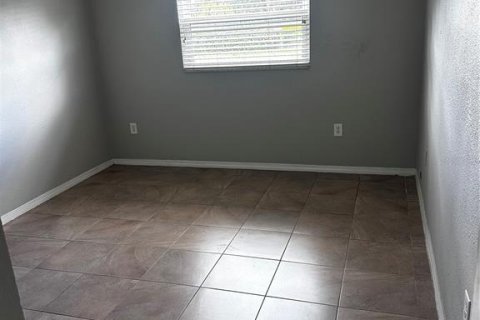 Copropriété à louer à Sarasota, Floride: 2 chambres, 90.58 m2 № 2091949 - photo 11