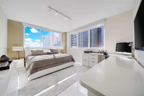 Copropriété à louer à Miami, Floride: 2 chambres, 98.29 m2 № 1967071 - photo 27