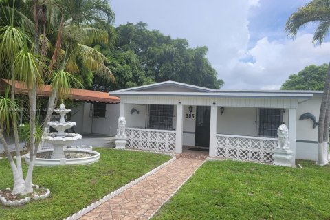 House in North Miami, Florida 3 bedrooms, 96.43 sq.m. № 1830680 - photo 30