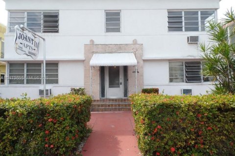 Condo in Miami Beach, Florida, 1 bedroom  № 2035225