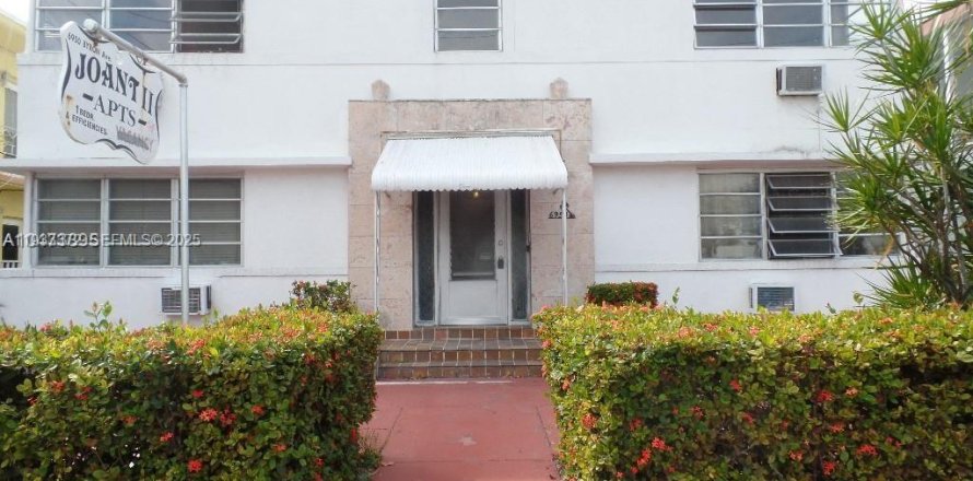 Condo in Miami Beach, Florida, 1 bedroom  № 2035225