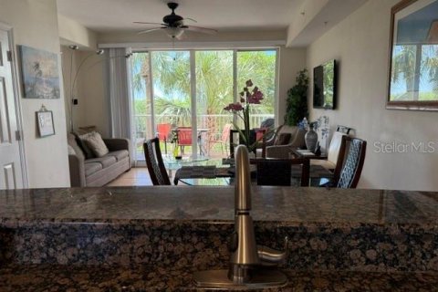 Touwnhouse à vendre à Ruskin, Floride: 2 chambres, 110 m2 № 2422797 - photo 8