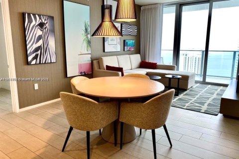 Condo in Hollywood, Florida, 2 bedrooms  № 1766338 - photo 6