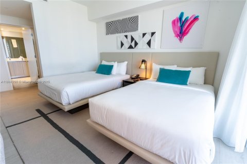 Condo in Hollywood, Florida, 2 bedrooms  № 1766338 - photo 23