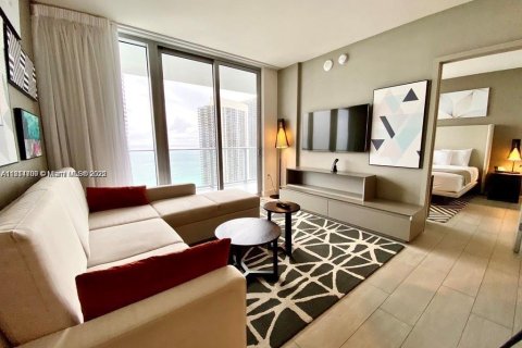 Condo in Hollywood, Florida, 2 bedrooms  № 1766338 - photo 9