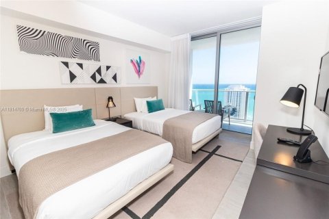 Condo in Hollywood, Florida, 2 bedrooms  № 1766338 - photo 21