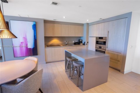 Condo in Hollywood, Florida, 2 bedrooms  № 1766338 - photo 2