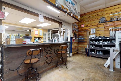 Propiedad comercial en venta en Homestead, Florida № 1939783 - foto 11