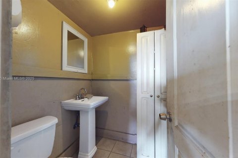 Propiedad comercial en venta en Homestead, Florida № 1939783 - foto 20