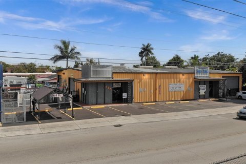 Propiedad comercial en venta en Homestead, Florida № 1939783 - foto 3
