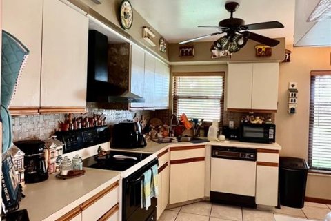 Casa en venta en Land O' Lakes, Florida, 3 dormitorios, 203.64 m2 № 1907296 - foto 15