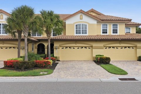 Townhouse in Lakewood Ranch, Florida 4 bedrooms, 253.9 sq.m. № 2238715