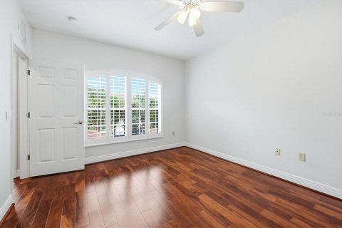 Townhouse in Lakewood Ranch, Florida 4 bedrooms, 253.9 sq.m. № 2238715 - photo 19
