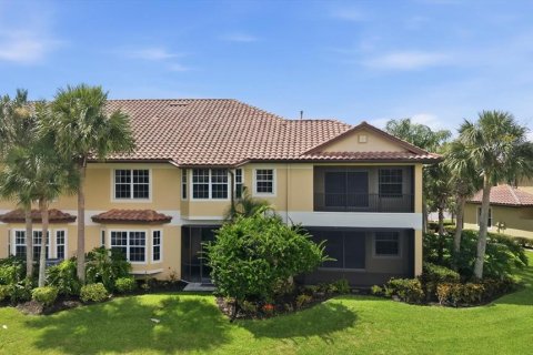 Townhouse in Lakewood Ranch, Florida 4 bedrooms, 253.9 sq.m. № 2238715 - photo 30
