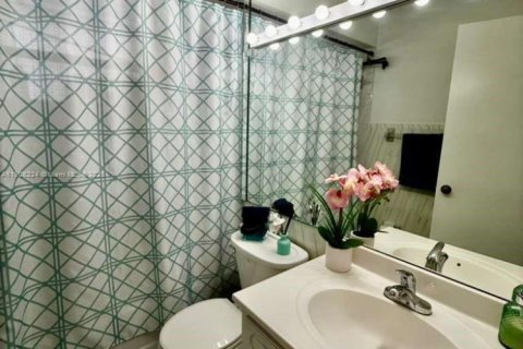 Снять в аренду виллу или дом в Майами, Флорида 4 спальни, 147.44м2, № 1964300 - фото 15