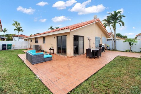 Снять в аренду виллу или дом в Майами, Флорида 4 спальни, 147.44м2, № 1964300 - фото 25