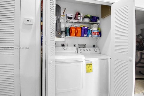 Снять в аренду виллу или дом в Майами, Флорида 4 спальни, 147.44м2, № 1964300 - фото 23