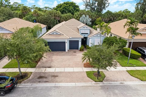 Villa ou maison à West Palm Beach, Floride 5 chambres, 260.78 m2 № 2372804
