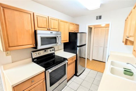 Copropriété à louer à Sarasota, Floride: 2 chambres, 133.31 m2 № 2098317 - photo 10